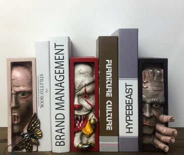 Horror Peeping On The Bookshelf Bookends Home Décor