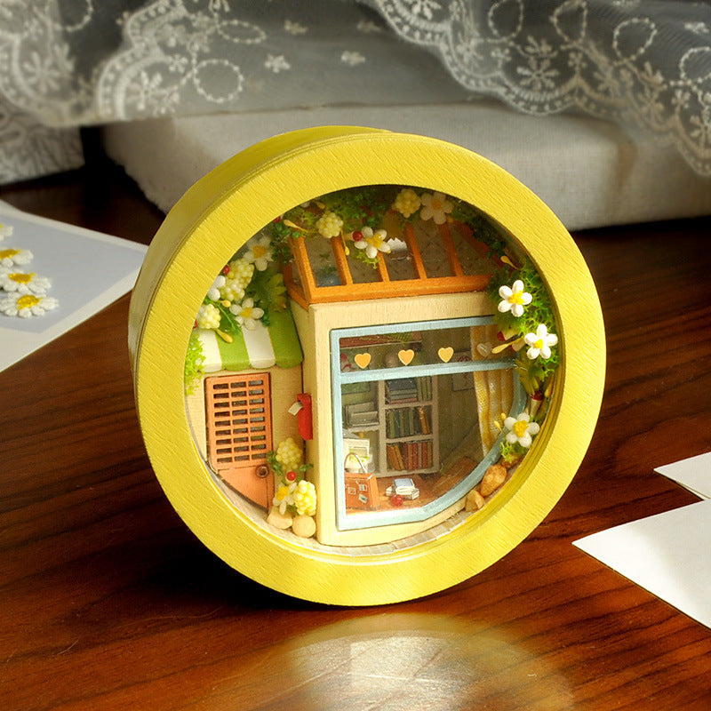 Yellow Assembling a Small House Model Creative Handmade Toy